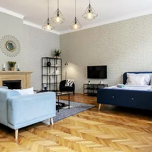  Apartment Cubistic Eliska / Jewish Quarter / Old Town
