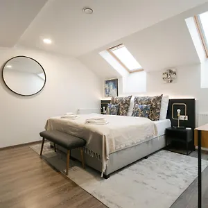Coru House شقة