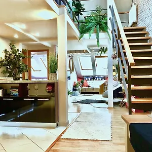  Apartment Duplex With Quite Terrace On Wenceslas Sq.